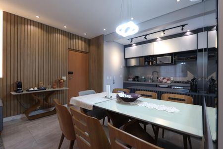 Apartamento à venda com 92m², 2 quartos e 1 vagaSala de Jantar