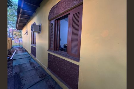 Casa à venda com 180m², 3 quartos e 2 vagas