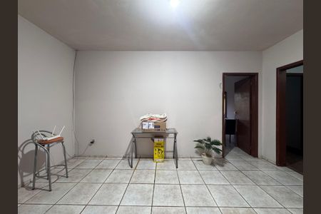 Casa à venda com 180m², 3 quartos e 2 vagas