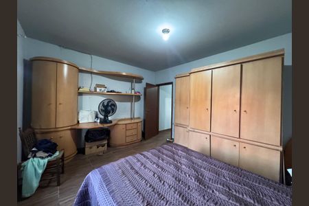 Casa à venda com 180m², 3 quartos e 2 vagas