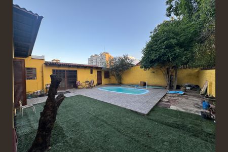 Casa à venda com 180m², 3 quartos e 2 vagas