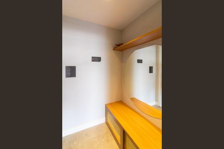 Apartamento à venda com 125m², 3 quartos e 2 vagas Apartamento à venda com 125m², 3 quartos e 2 vagasHall social