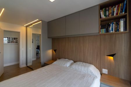 Apartamento à venda com 125m², 3 quartos e 2 vagas Apartamento à venda com 125m², 3 quartos e 2 vagasSuíte 1