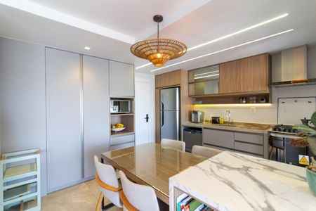 Apartamento à venda com 125m², 3 quartos e 2 vagas Apartamento à venda com 125m², 3 quartos e 2 vagasCozinha Americana