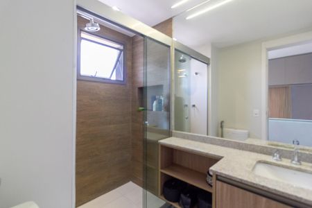 Apartamento à venda com 125m², 3 quartos e 2 vagas Apartamento à venda com 125m², 3 quartos e 2 vagasBanheiro Suíte 1