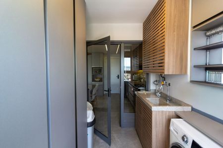 Apartamento à venda com 125m², 3 quartos e 2 vagas Apartamento à venda com 125m², 3 quartos e 2 vagasÁrea de Serviço