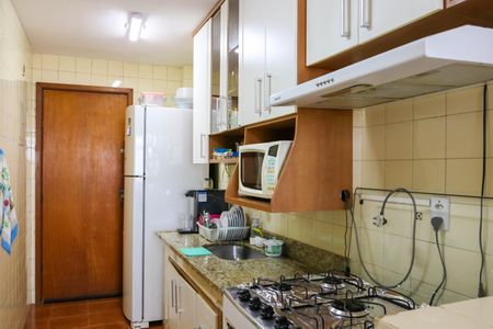 Apartamento à venda com 74m², 2 quartos e 1 vagaCozinha