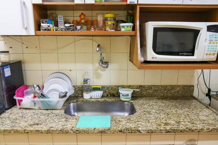 Apartamento à venda com 74m², 2 quartos e 1 vagaCozinha