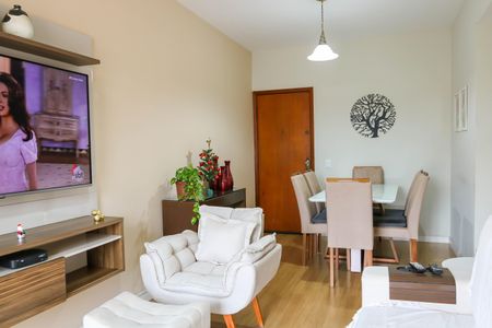 Apartamento à venda com 74m², 2 quartos e 1 vagaSala