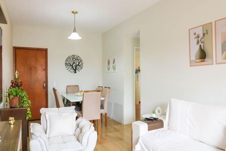 Apartamento à venda com 74m², 2 quartos e 1 vagaSala