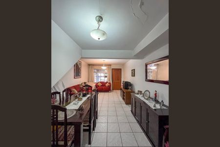 Casa para alugar com 92m², 3 quartos e 1 vaga Casa para alugar com 92m², 3 quartos e 1 vagaSala de Jantar