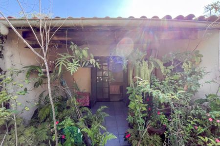 Casa para alugar com 92m², 3 quartos e 1 vaga Casa para alugar com 92m², 3 quartos e 1 vagaVaranda