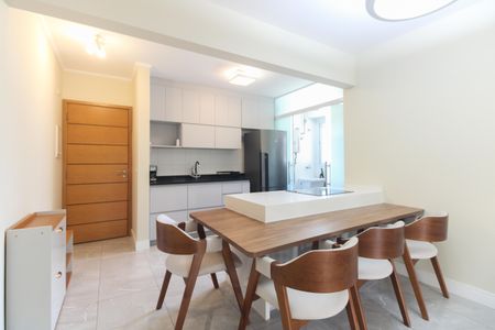 Apartamento para alugar com 84m², 2 quartos e 2 vagas Apartamento para alugar com 84m², 2 quartos e 2 vagasCozinha