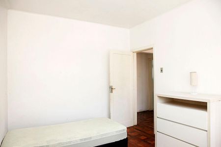 Quarto 1 de apartamento para alugar com 2 quartos, 85m² em Centro Histórico, Porto Alegre