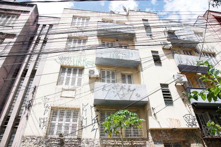 Apartamento para alugar com 85m², 2 quartos e sem vagaFachada