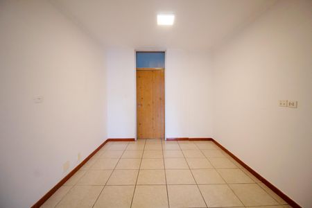 Apartamento para alugar com 156m², 3 quartos e 2 vagas