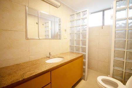 Apartamento para alugar com 156m², 3 quartos e 2 vagas