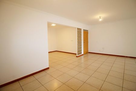 Apartamento para alugar com 156m², 3 quartos e 2 vagas