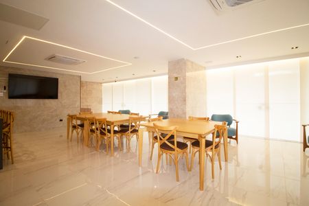 Apartamento para alugar com 156m², 3 quartos e 2 vagas