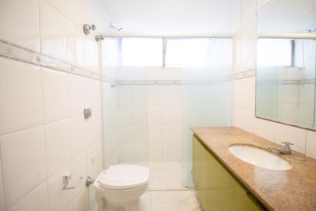 Apartamento para alugar com 156m², 3 quartos e 2 vagas