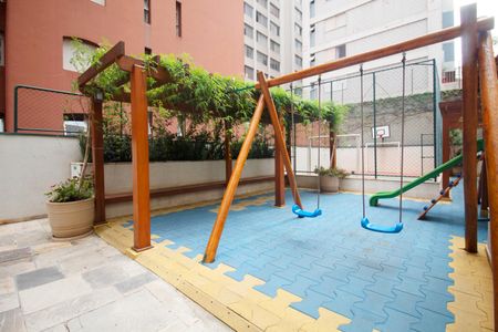 Apartamento para alugar com 156m², 3 quartos e 2 vagas