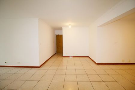 Apartamento para alugar com 3 quartos, 156m² em Cerqueira César, São Paulo