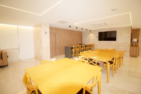 Apartamento para alugar com 156m², 3 quartos e 2 vagas