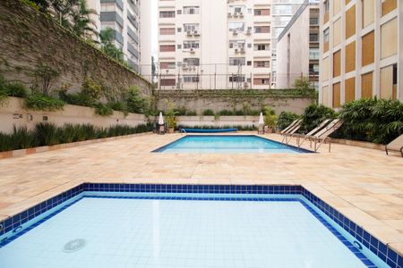 Apartamento para alugar com 156m², 3 quartos e 2 vagas