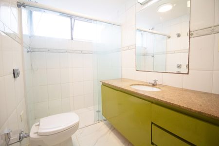 Apartamento para alugar com 156m², 3 quartos e 2 vagas