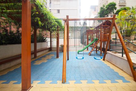 Apartamento para alugar com 156m², 3 quartos e 2 vagas