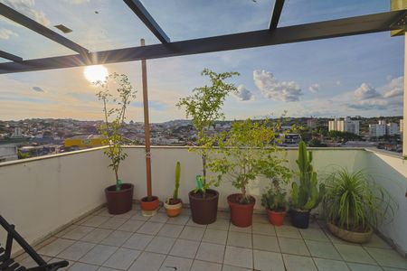 Apartamento para alugar com 96m², 2 quartos e 2 vagasCobertura