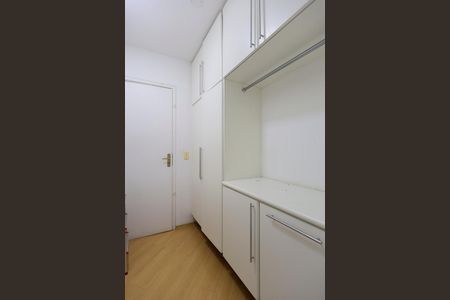 Apartamento à venda com 96m², 3 quartos e 2 vagas Apartamento à venda com 96m², 3 quartos e 2 vagasDespensa