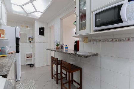 Apartamento à venda com 96m², 3 quartos e 2 vagas Apartamento à venda com 96m², 3 quartos e 2 vagasCozinha