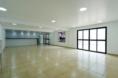 Apartamento à venda com 96m², 3 quartos e 2 vagas Apartamento à venda com 96m², 3 quartos e 2 vagasÁrea comum - Salão de festas 1