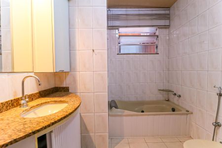 Casa para alugar com 100m², 2 quartos e 1 vaga Casa para alugar com 100m², 2 quartos e 1 vagaBanheiro