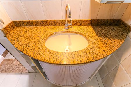 Casa para alugar com 100m², 2 quartos e 1 vaga Casa para alugar com 100m², 2 quartos e 1 vagaBanheiro