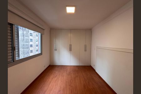 Apartamento para alugar com 136m², 3 quartos e 2 vagas