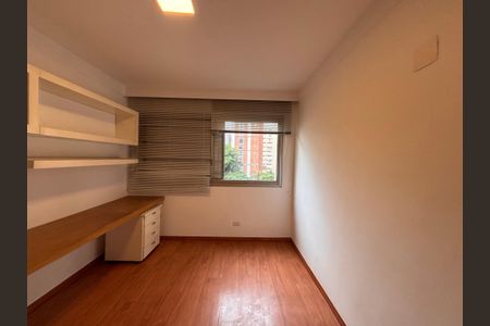 Apartamento para alugar com 136m², 3 quartos e 2 vagas