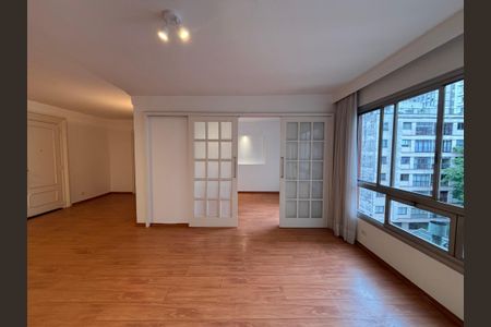 Apartamento para alugar com 136m², 3 quartos e 2 vagas