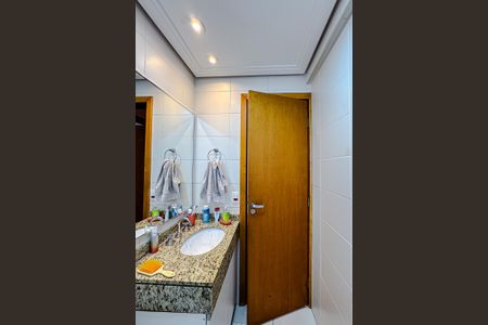 Apartamento à venda com 107m², 3 quartos e 2 vagasBanheiro