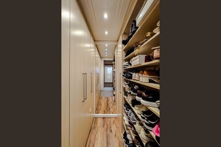 Apartamento à venda com 107m², 3 quartos e 2 vagasQuarto 4