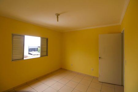 Quarto 1 de casa para alugar com 2 quartos, 50m² em Vila Alpina, São Paulo