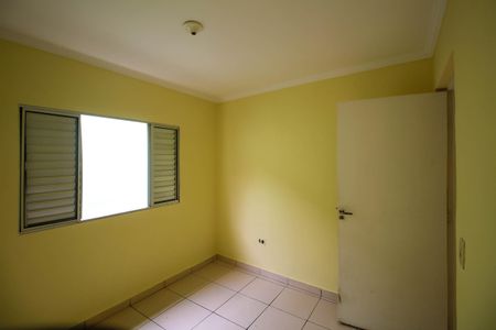 Quarto 2 de casa para alugar com 2 quartos, 50m² em Vila Alpina, São Paulo
