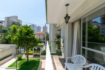 Apartamento à venda com 130m², 3 quartos e 2 vagasVaranda 
