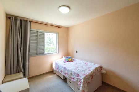 Apartamento à venda com 130m², 3 quartos e 2 vagasSuíte 2