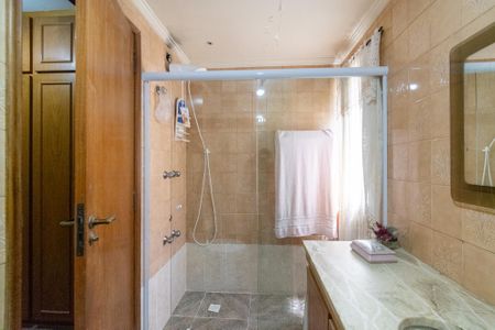 Apartamento à venda com 130m², 3 quartos e 2 vagasBanheiro da Suíte 1