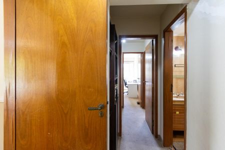 Apartamento à venda com 130m², 3 quartos e 2 vagasCorredor