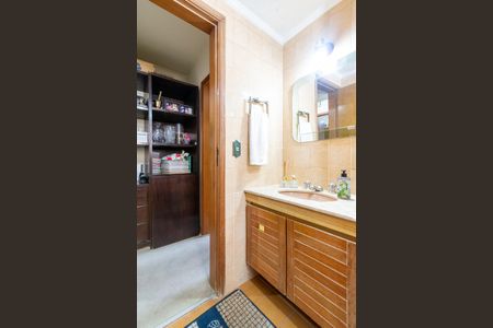 Apartamento à venda com 130m², 3 quartos e 2 vagasBanheiro Social