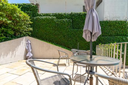 Apartamento à venda com 130m², 3 quartos e 2 vagasÁrea comum - Piscina