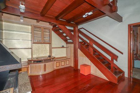 Casa à venda com 255m², 3 quartos e 4 vagasSala Segundo piso